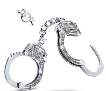 Серебристые наручники со стразами Bling Cuffs