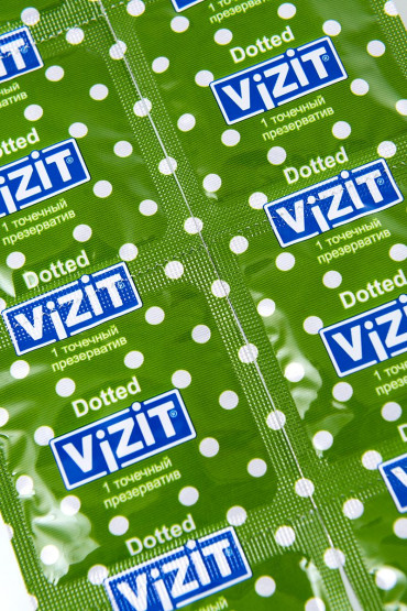 Презервативы с точечками Vizit Dotted - 12 шт.